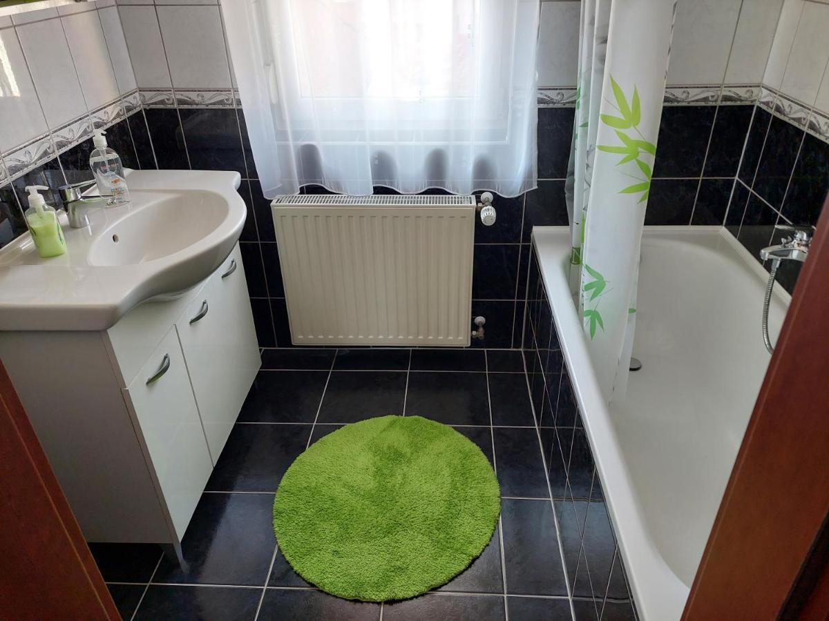 Hajdúszoboszló Samuci Apartman מראה חיצוני תמונה